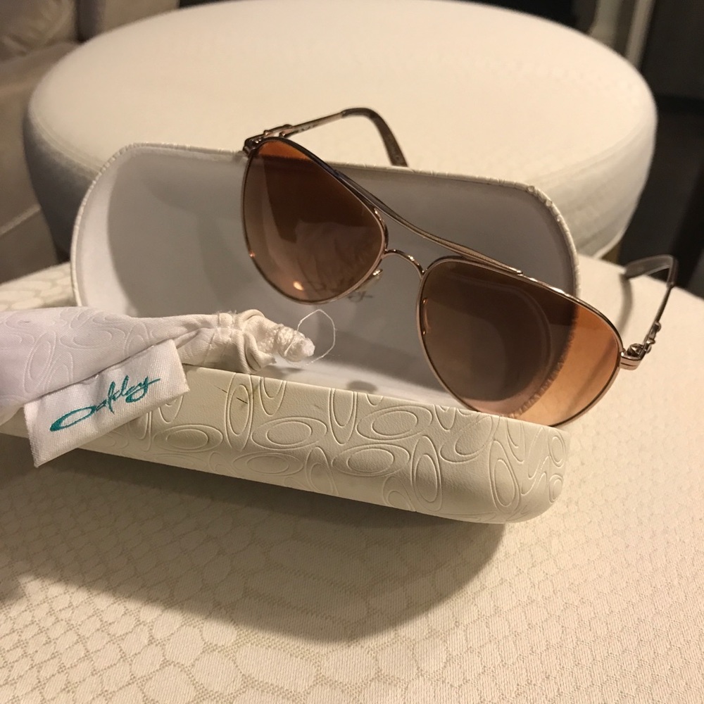Oakley Daisy Chain Rose Gold aviators